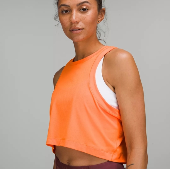 Lululemon Open-Back Cropped Training Tank Top - Picture 4 of 7